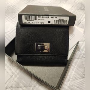 Gucci Vintage Black Leather Bi-Fold Wallet